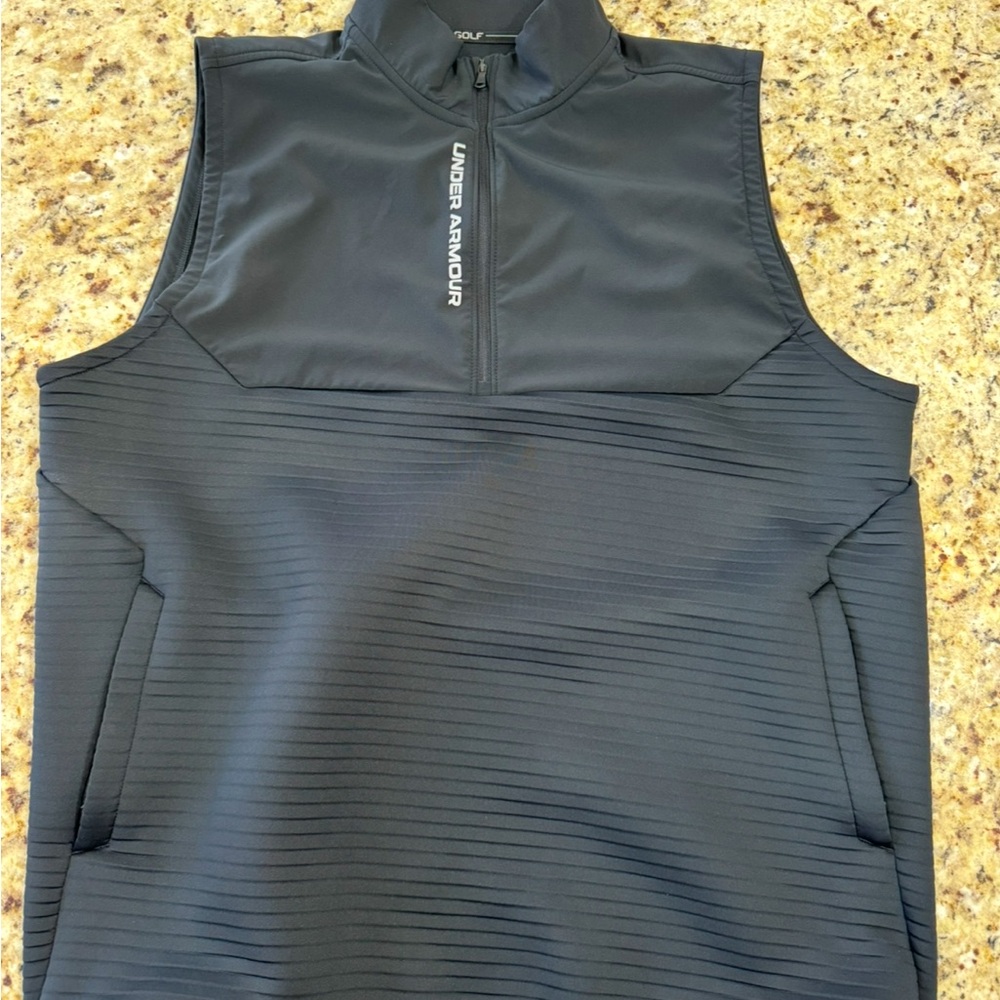 LG Men's Black Sleeveless Vest